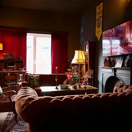 Wizard Apartment Hamburg - 3 Schlafzimmer - 156 qm mit Dachterrasse - bis 10 Personen - Dusche&Badewanne - Küche - Smart TV - kostenloser Parkplatz-2